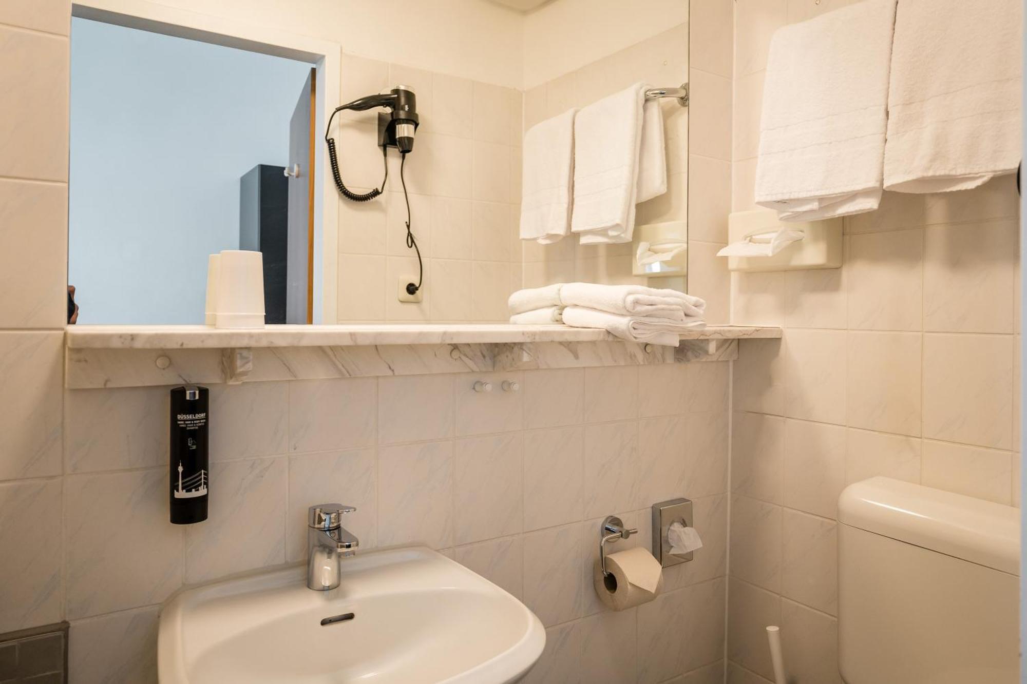Antares Apartments Düsseldorf Kültér fotó